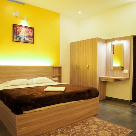 Happy Holidays Resort Kanthalloor Екстер'єр фото