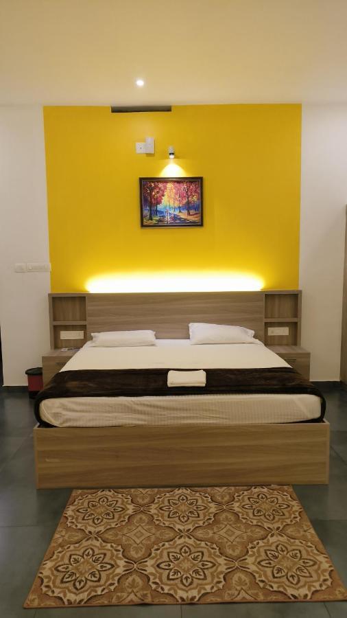 Happy Holidays Resort Kanthalloor Екстер'єр фото
