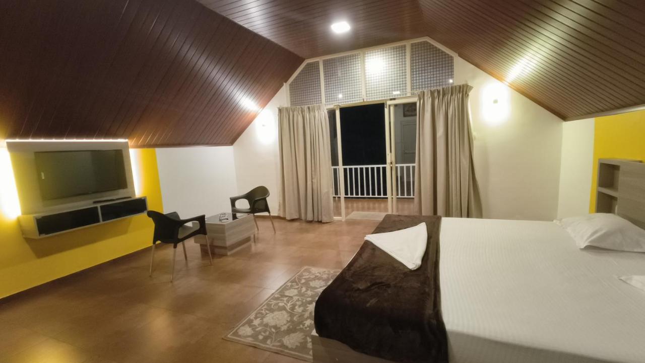 Happy Holidays Resort Kanthalloor Екстер'єр фото